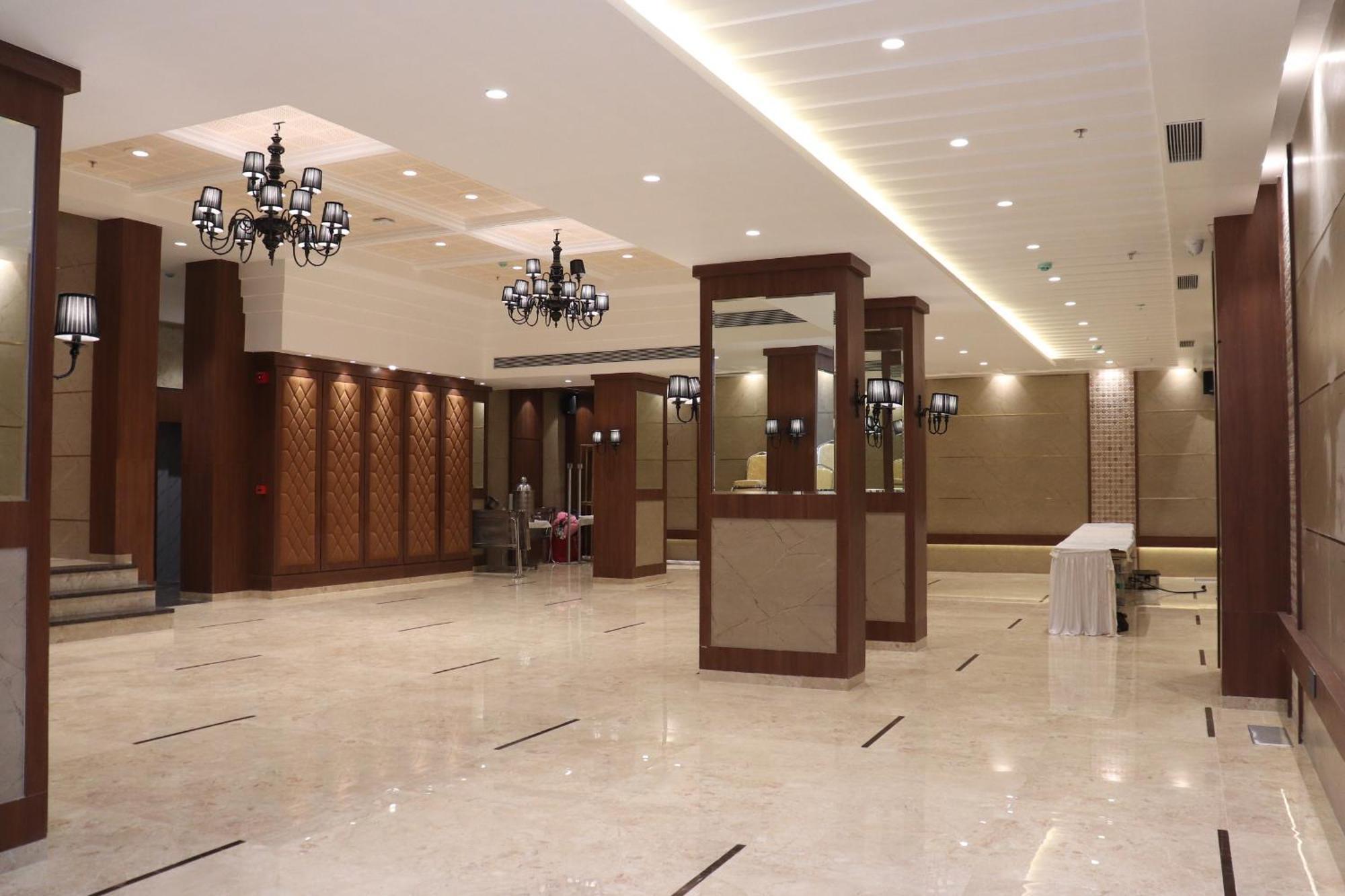 Hotel Golden Nest Thane Zewnętrze zdjęcie