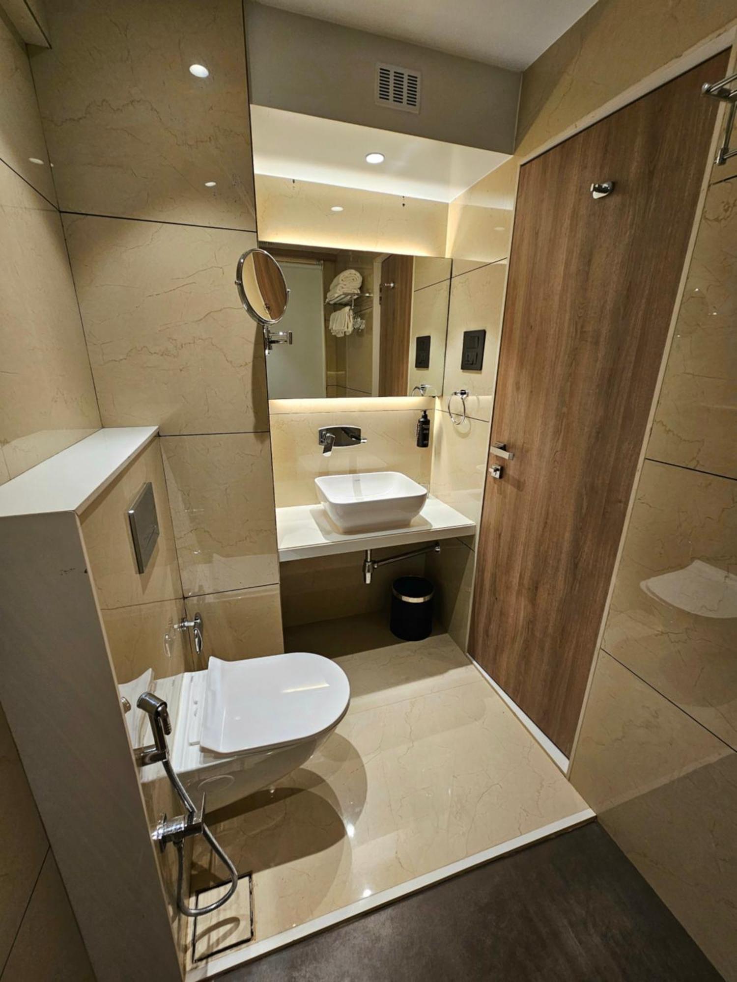 Hotel Golden Nest Thane Zewnętrze zdjęcie